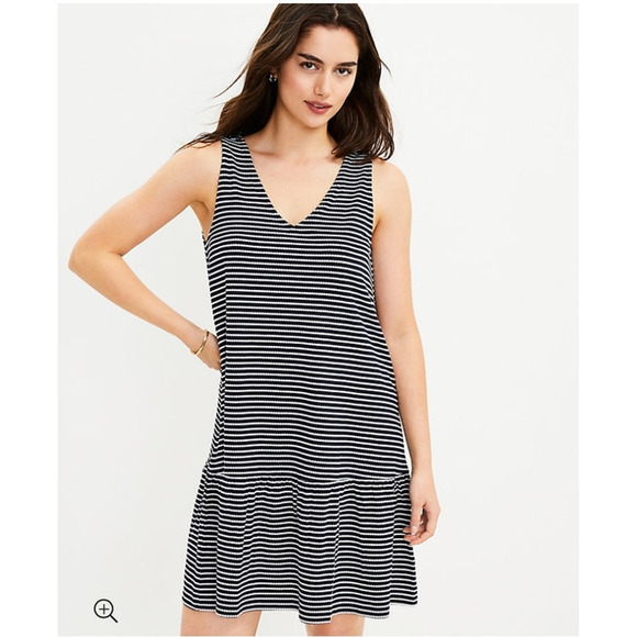 LOFT Dresses & Skirts - Loft Stripes Navy Blue & White Lightweight Double V Flounce Dress Sz Large